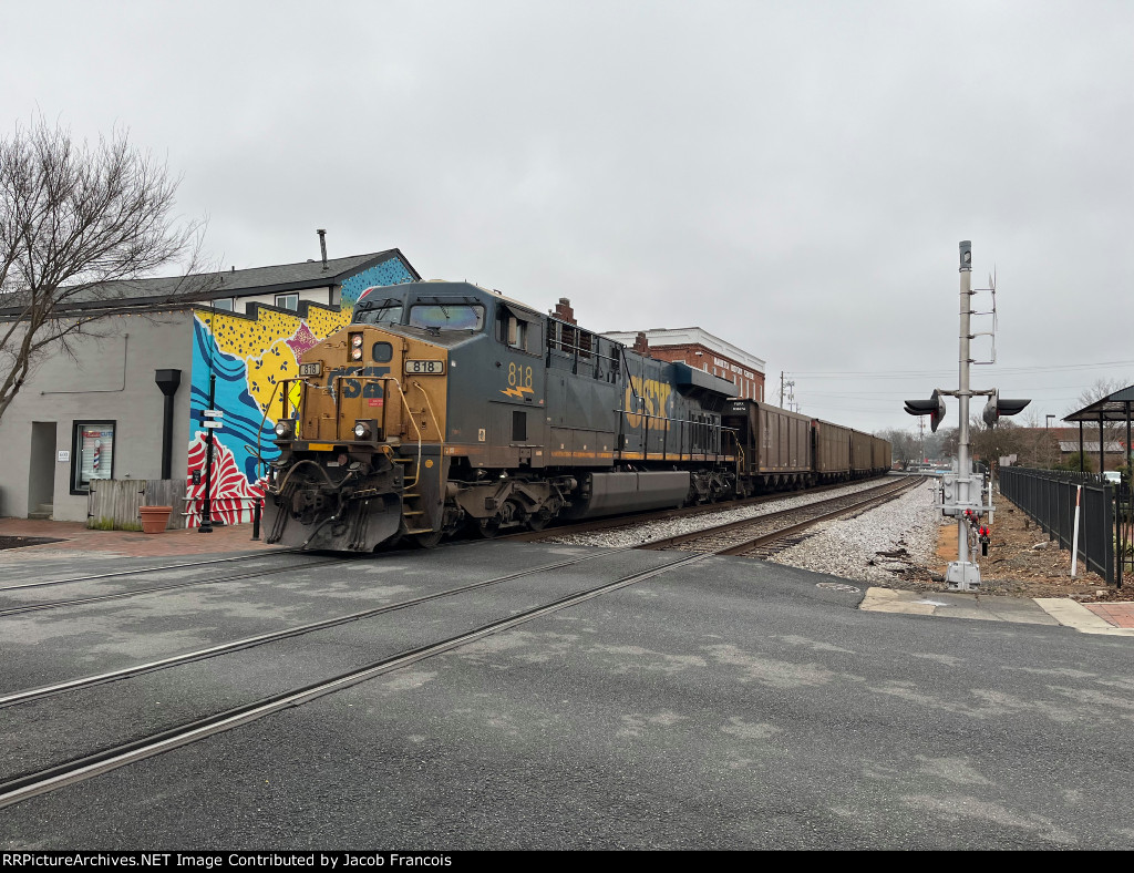 CSX 818